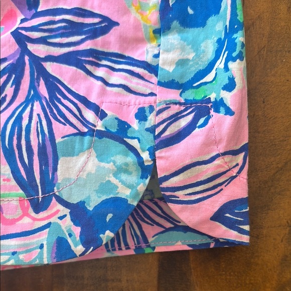 Lilly Pulitzer Ocean View shorts size medium nwt - Picture 6 of 6
